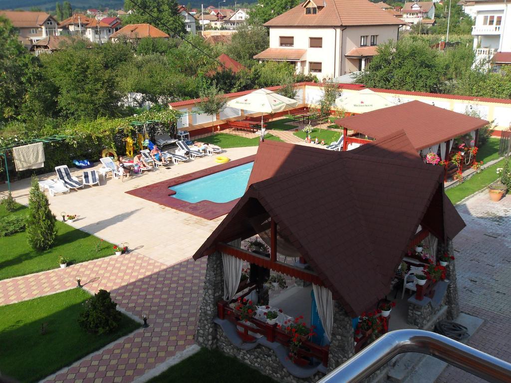 Casa Alba Hotel Râmnicu Vâlcea Esterno foto