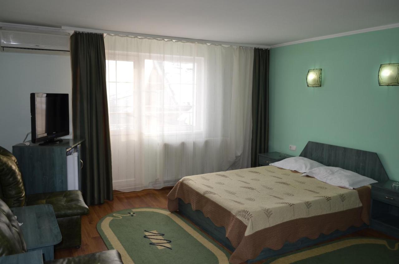 Casa Alba Hotel Râmnicu Vâlcea Esterno foto