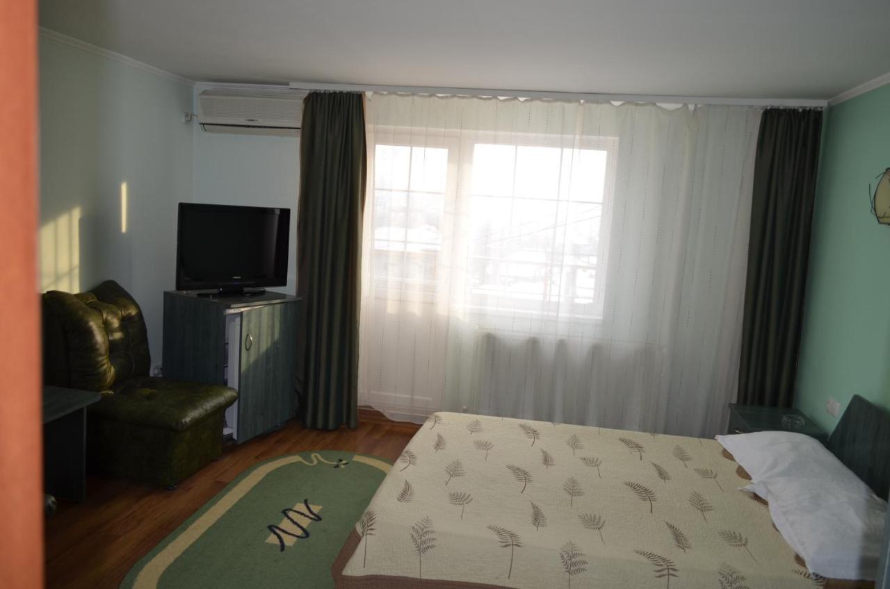 Casa Alba Hotel Râmnicu Vâlcea Esterno foto